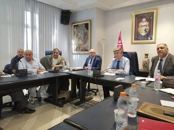 Séance de travail entre le Ministre du Tourisme et de l'Artisanat  et le bureau exécutif de la fédération Nationale de l'Artisanat